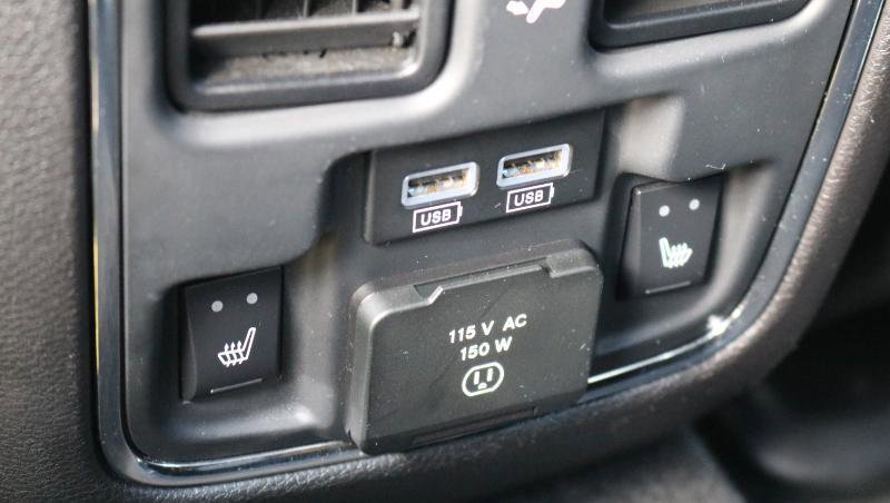 Used 2014 Jeep Grand Cherokee Limited w/ Trailer Tow Group IV image 24