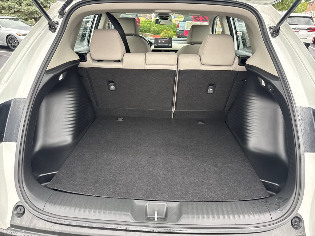 Certified 2025 Honda HR-V LX image 39