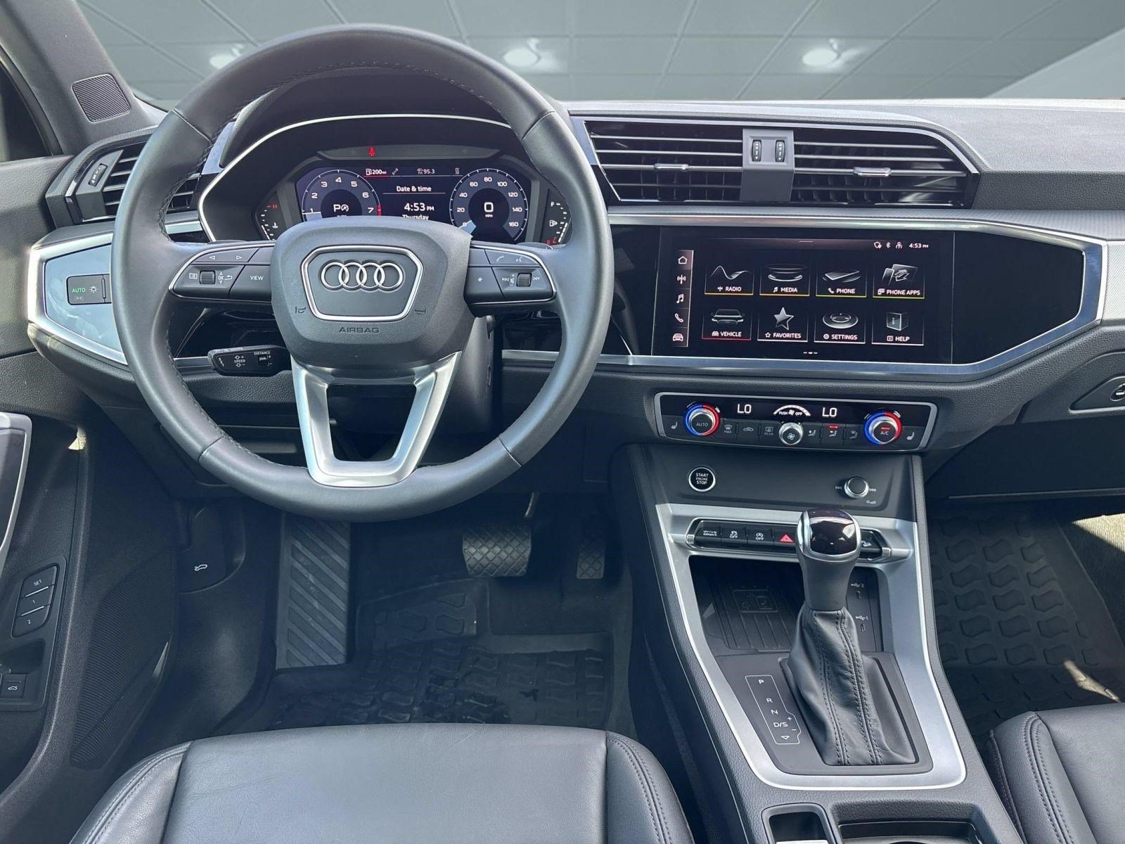 Certified 2025 Audi Q3 2.0T Premium w/ Convenience Package AWD/4WD image 29