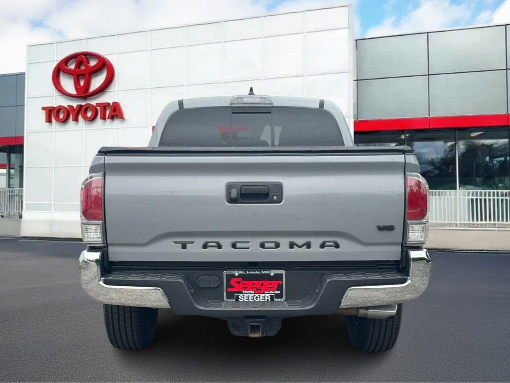 Used 2021 Toyota Tacoma TRD Off-Road AWD/4WD image 5