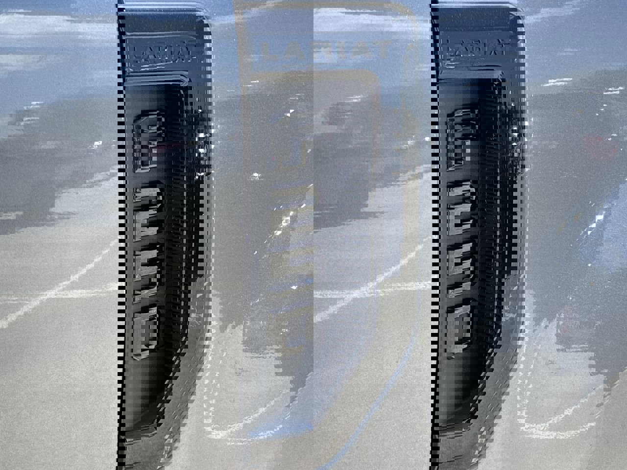 Used 2022 Ford F250 Lariat w/ Black Appearance Package AWD/4WD image 8