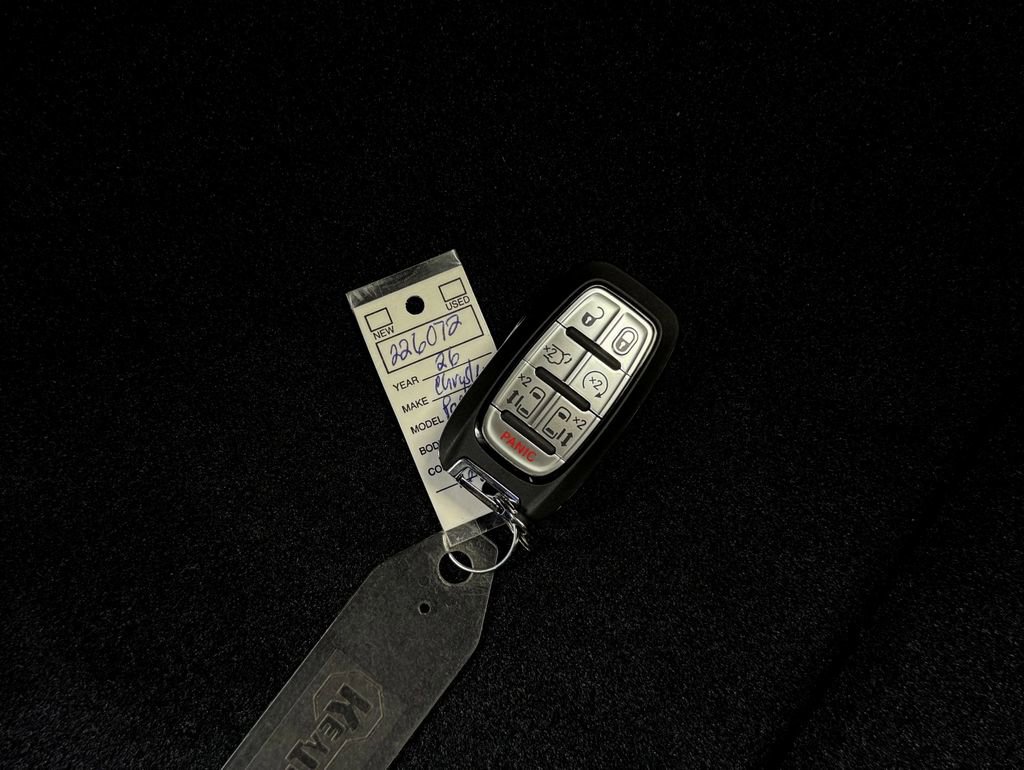 New 2026 Chrysler Pacifica Select image 35