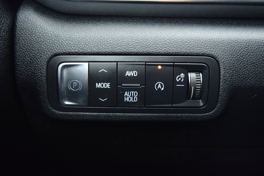 Used 2025 GMC Terrain Elevation image 33