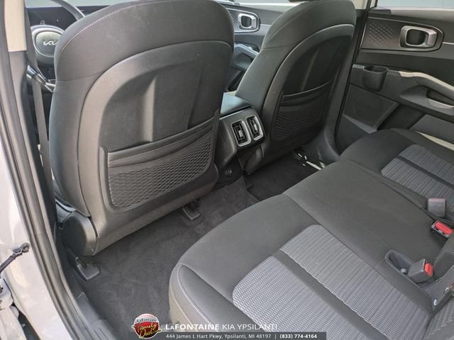 Certified 2025 Kia Sorento LX FWD image 26