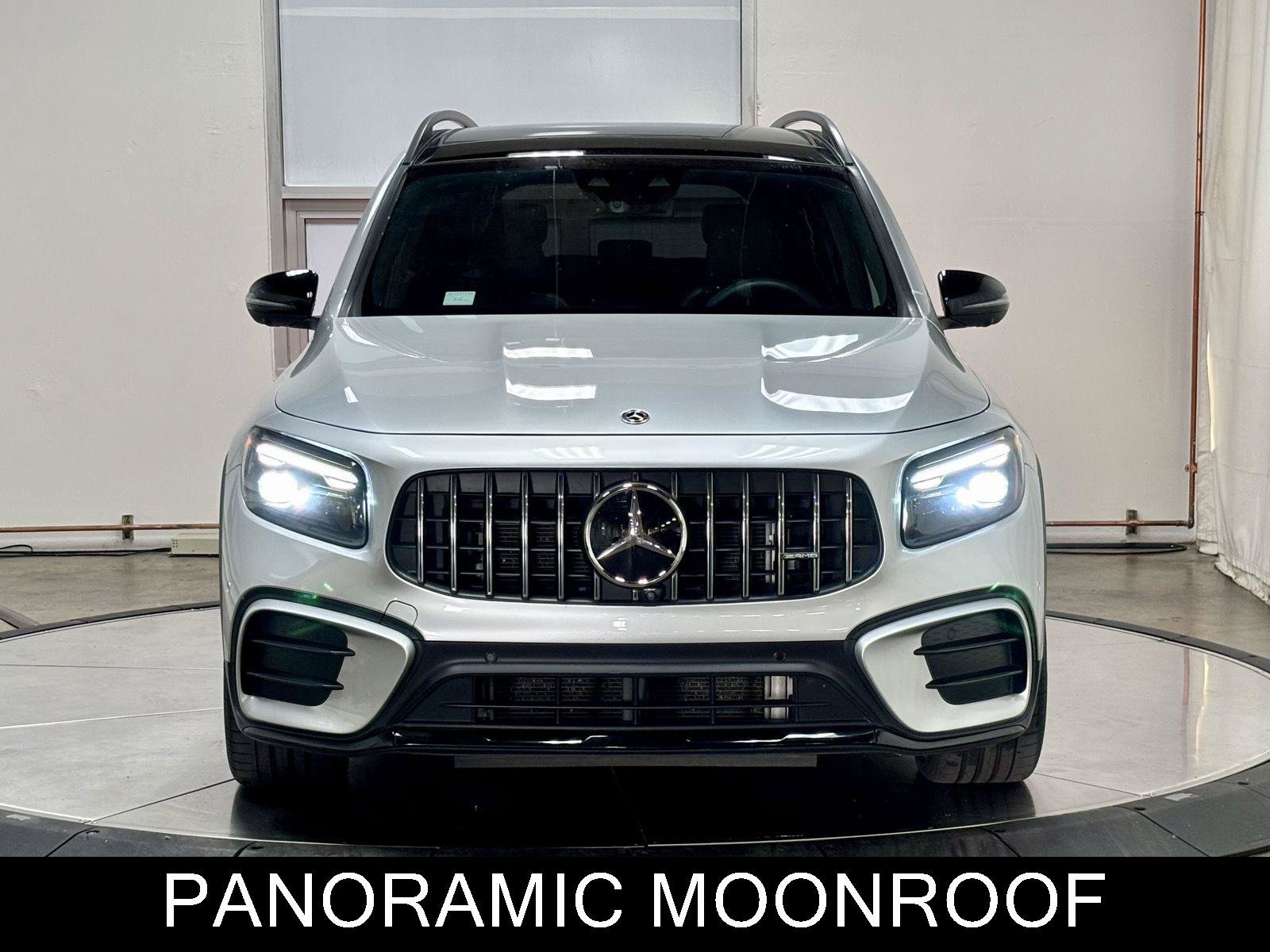 Used 2024 Mercedes-Benz GLB 35 AMG 4MATIC image 3