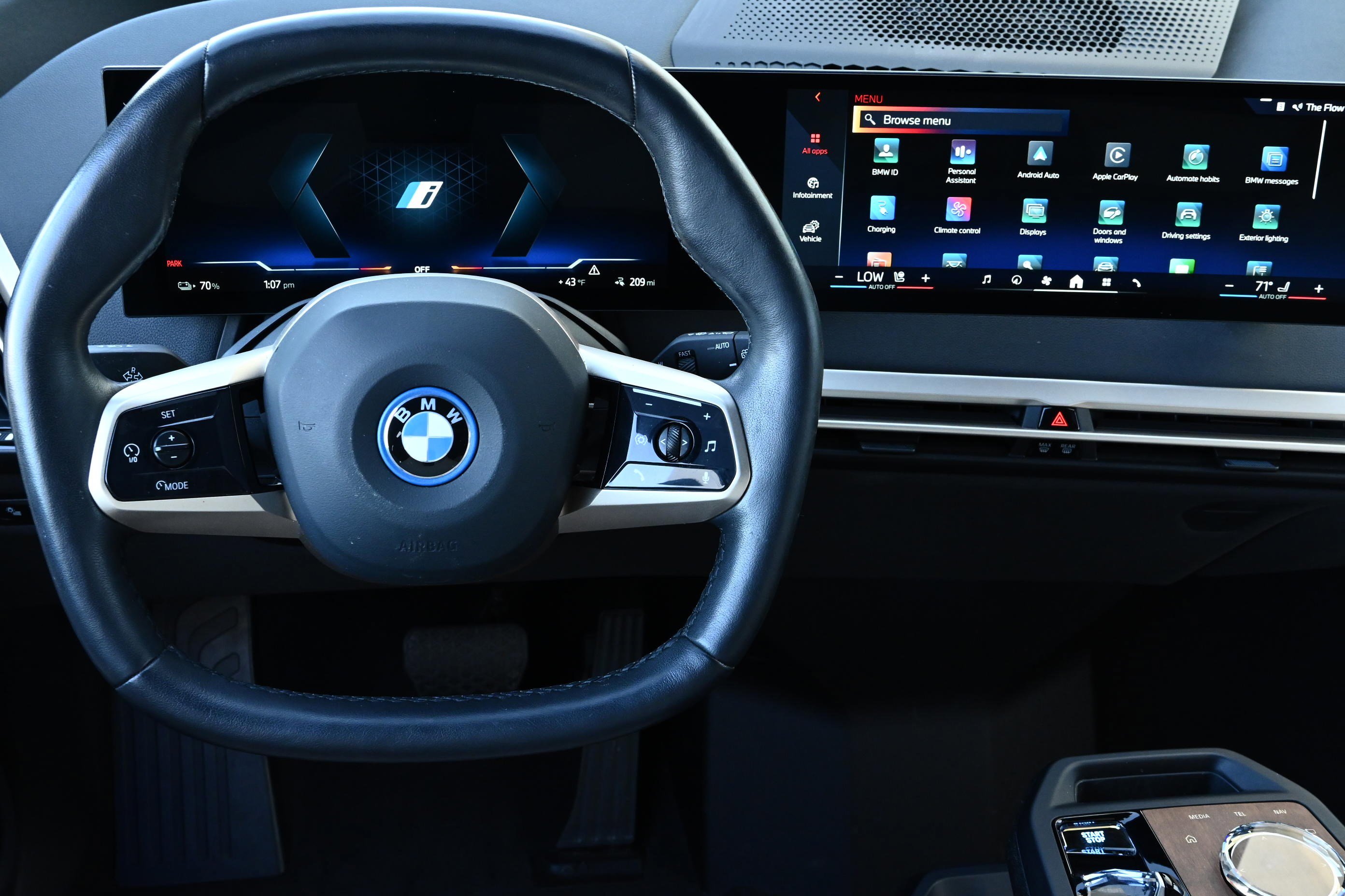 Certified 2024 BMW iX xDrive50 w/ Premium Package image 14