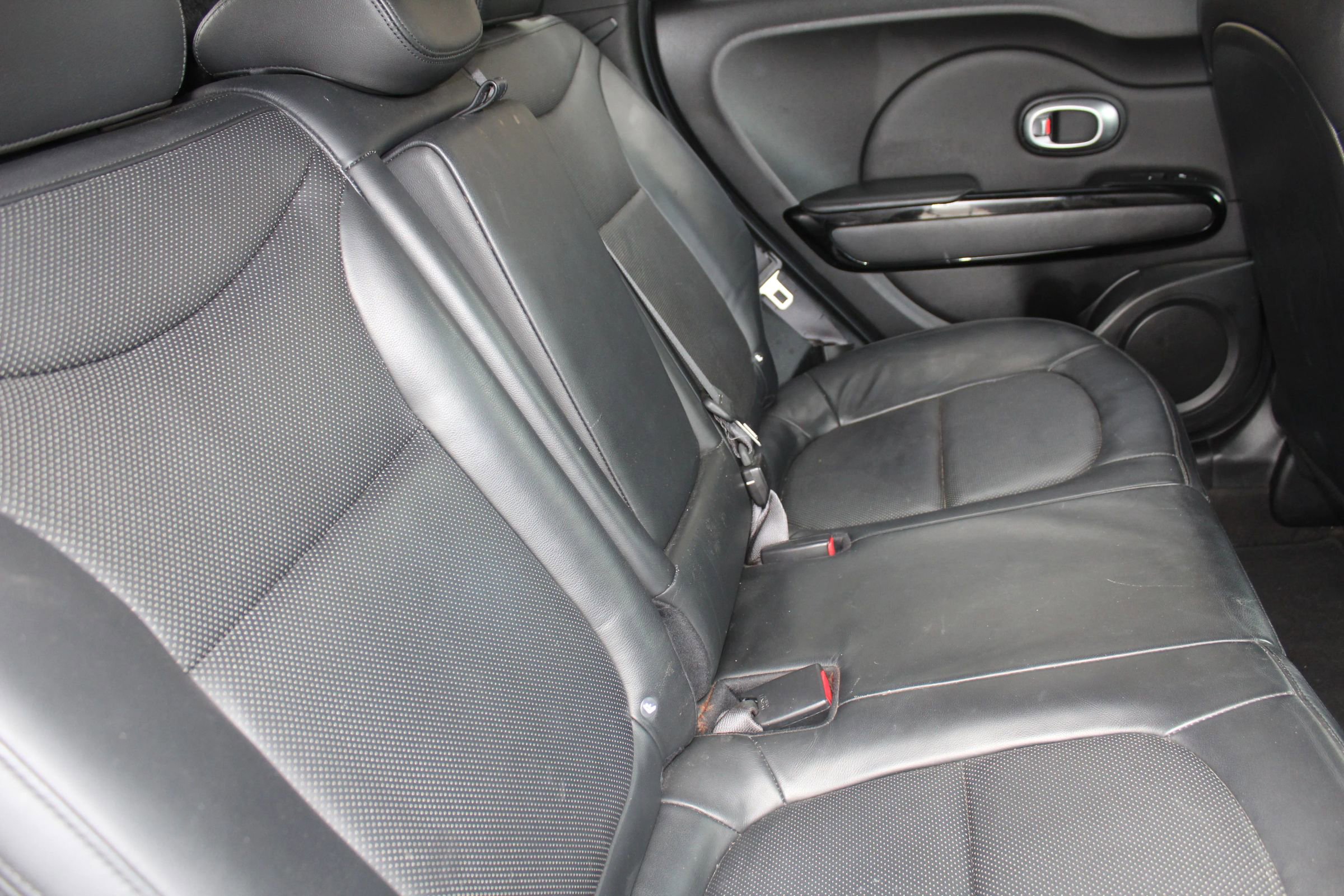 Used 2015 Kia Soul ! w/ Sun & Sound Package image 15