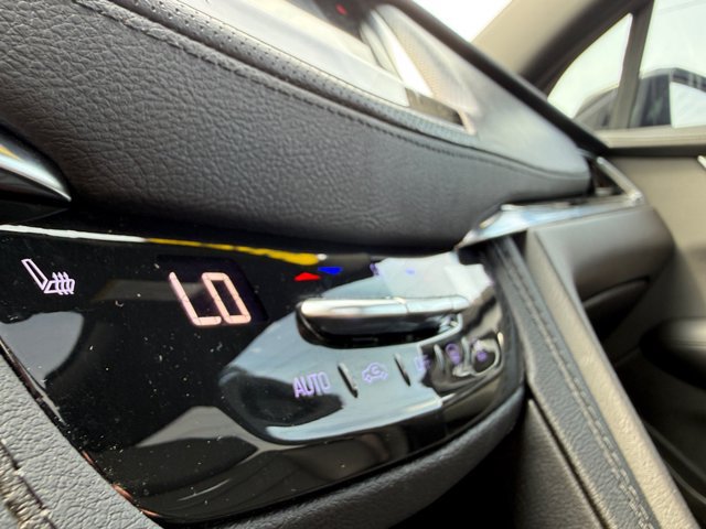 Used 2025 Cadillac XT6 Luxury FWD image 23