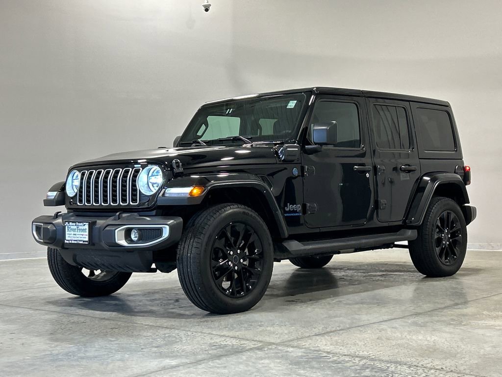 Used 2025 Jeep Wrangler Sahara 4xe image 2