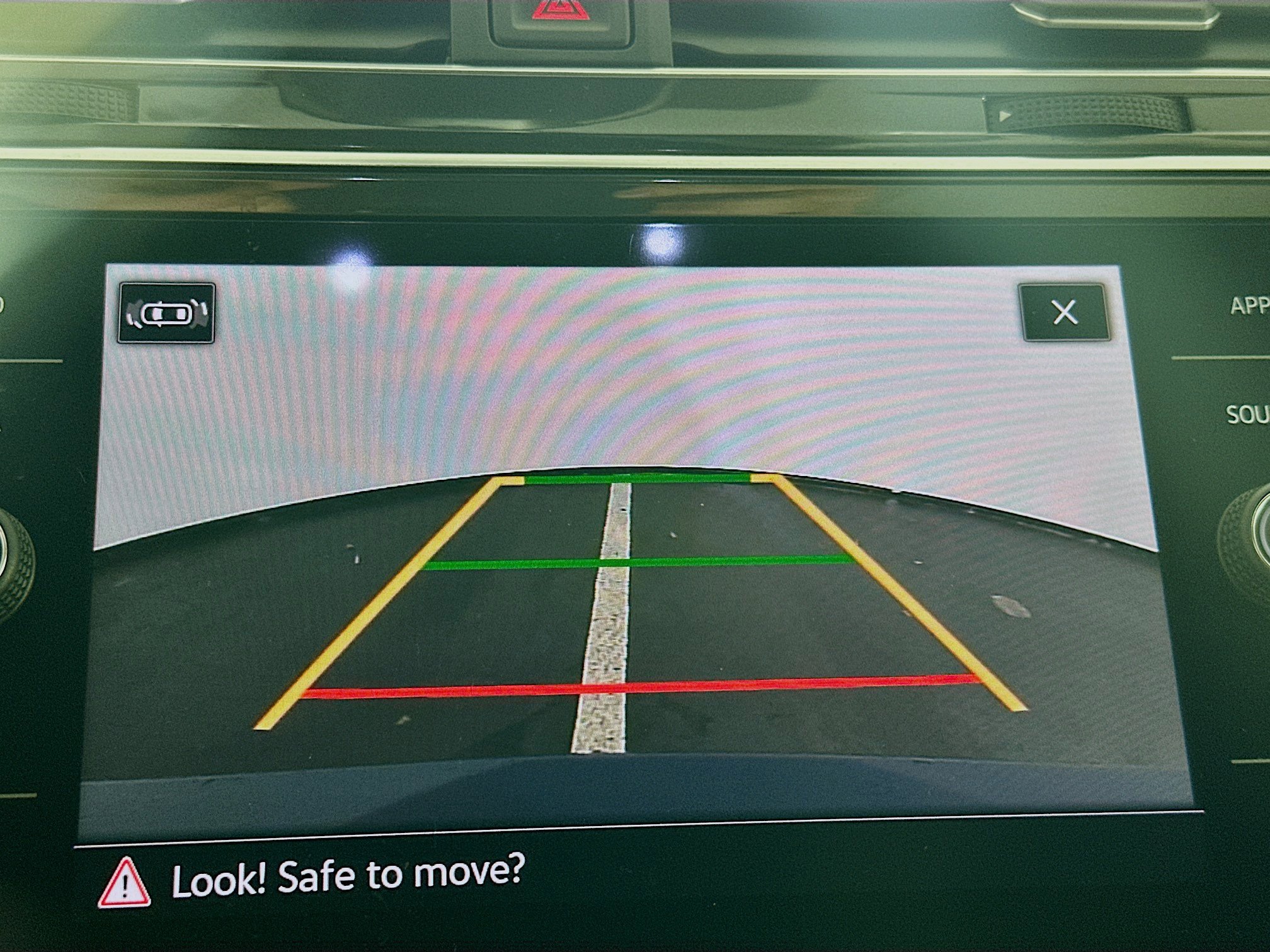 Used 2022 Volkswagen Tiguan SE image 22