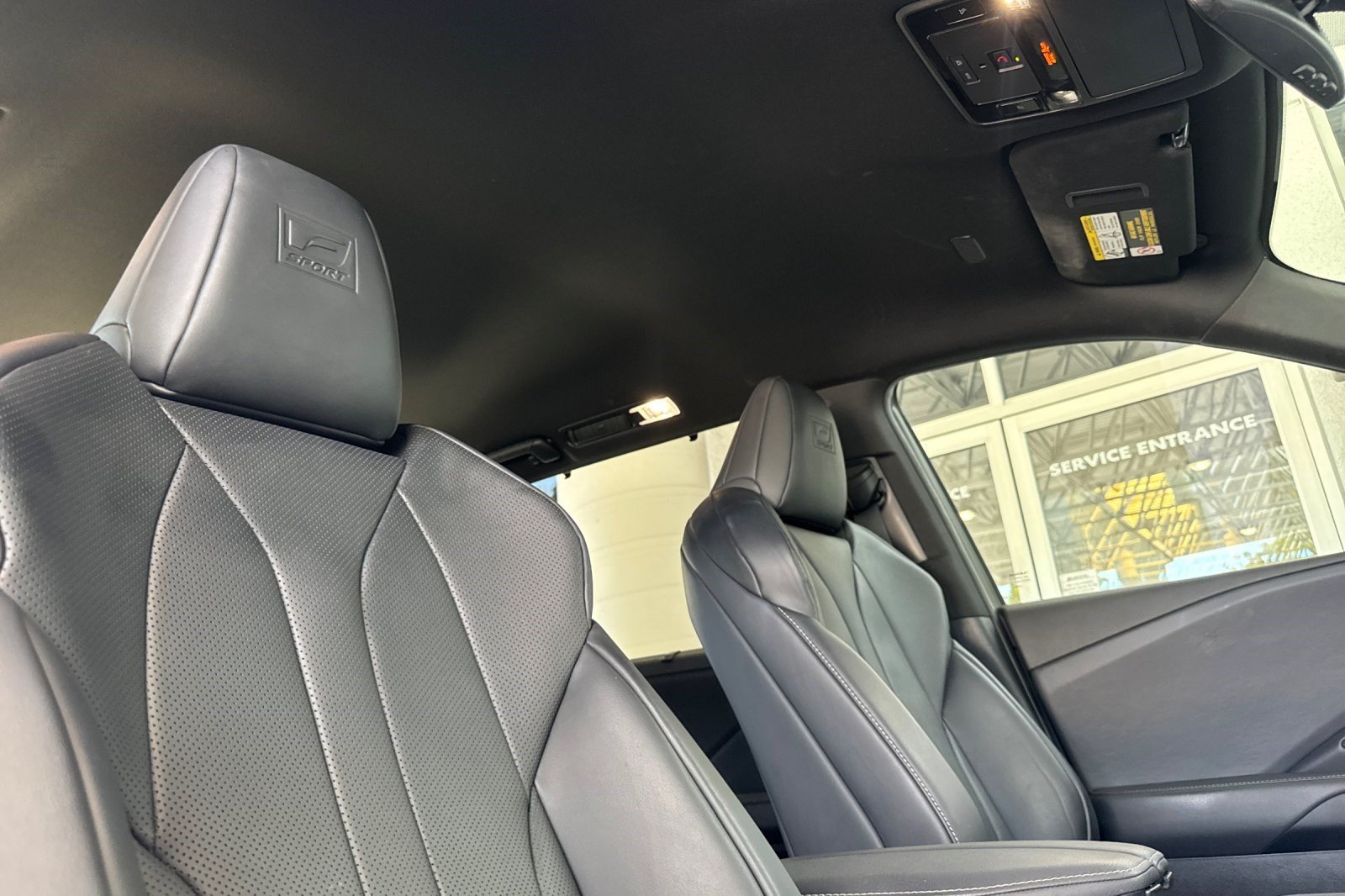 Used 2025 Lexus TX 500h AWD w/ Technology Package image 22