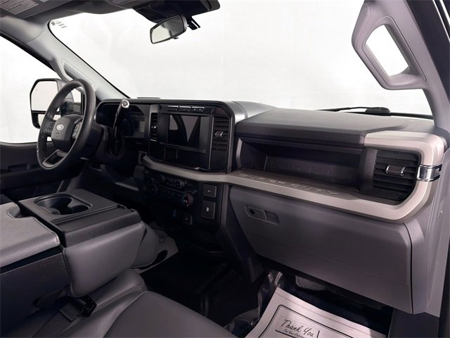 Used 2023 Ford F250 XL w/ XL Chrome Package image 28