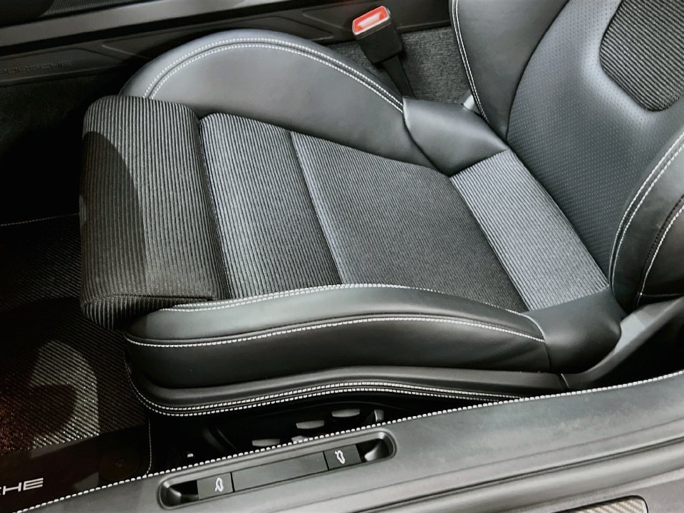 Certified 2025 Porsche 911 GT3 RWD image 21