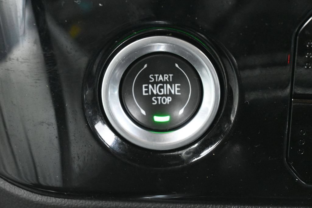 Used 2023 Chevrolet Silverado 1500 LT RWD image 29
