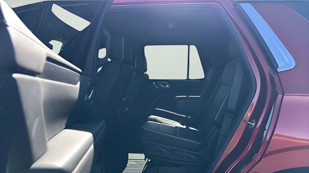 Used 2024 GMC Yukon SLT image 38