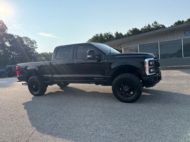 Used 2025 Ford F350 Lariat w/ Lariat Ultimate Package AWD/4WD image 15