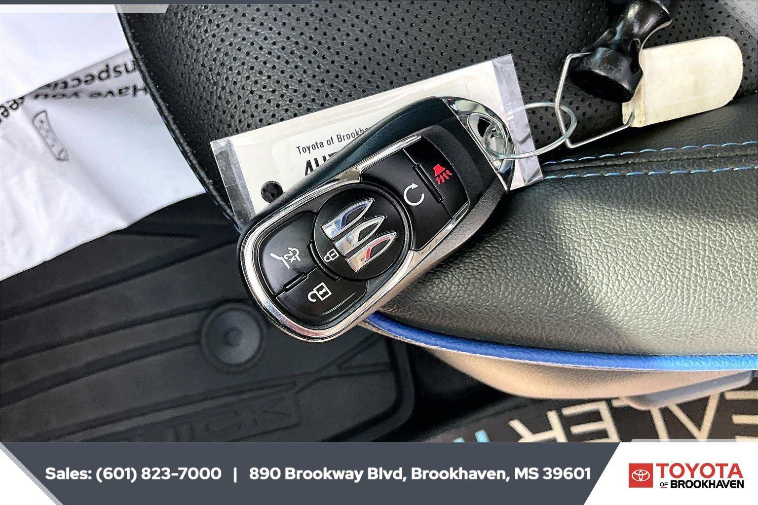Used 2026 Buick Encore GX Sport Touring w/ Comfort Package FWD image 9
