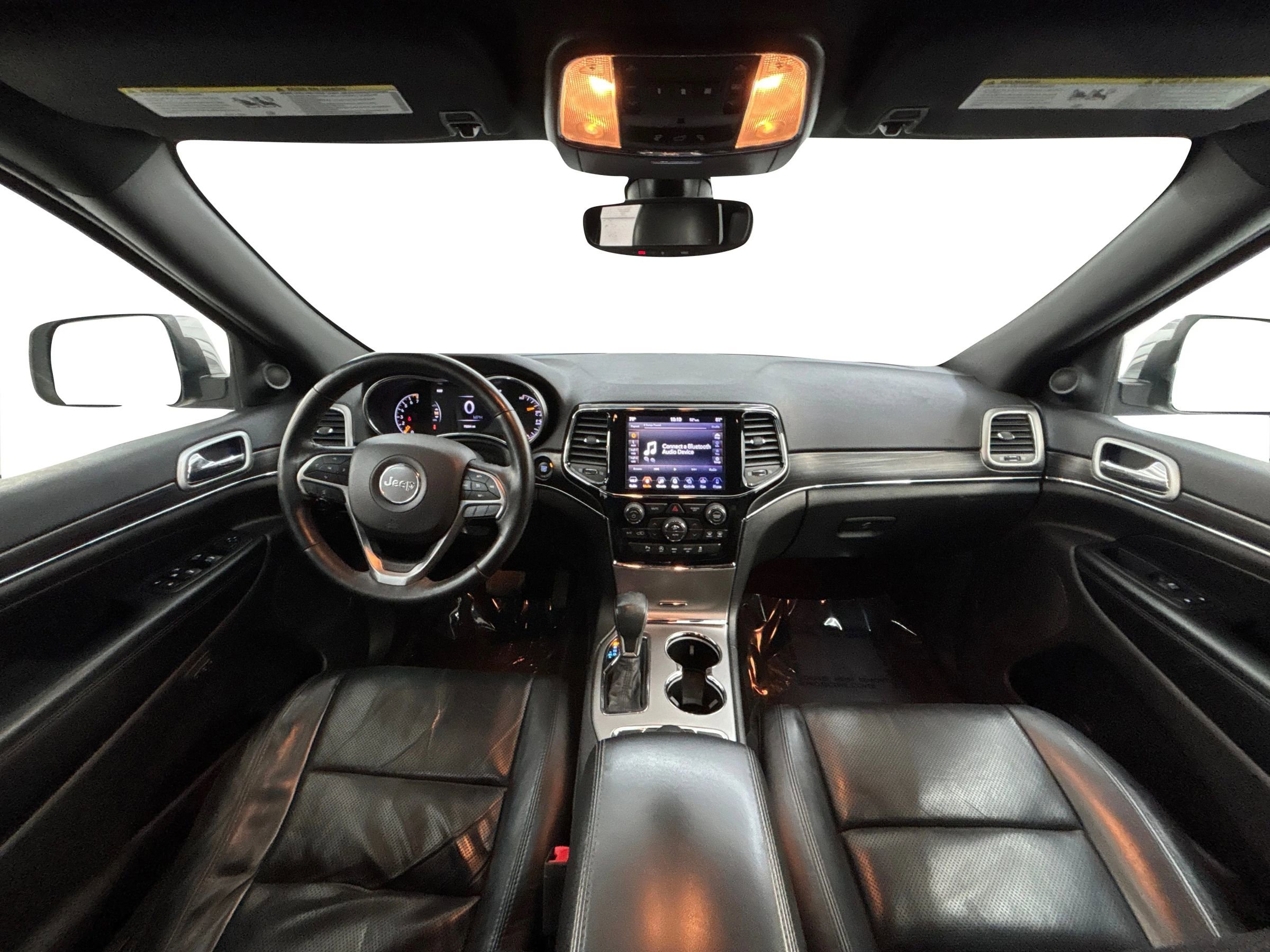 Used 2019 Jeep Grand Cherokee Limited w/ Luxury Group II image 17