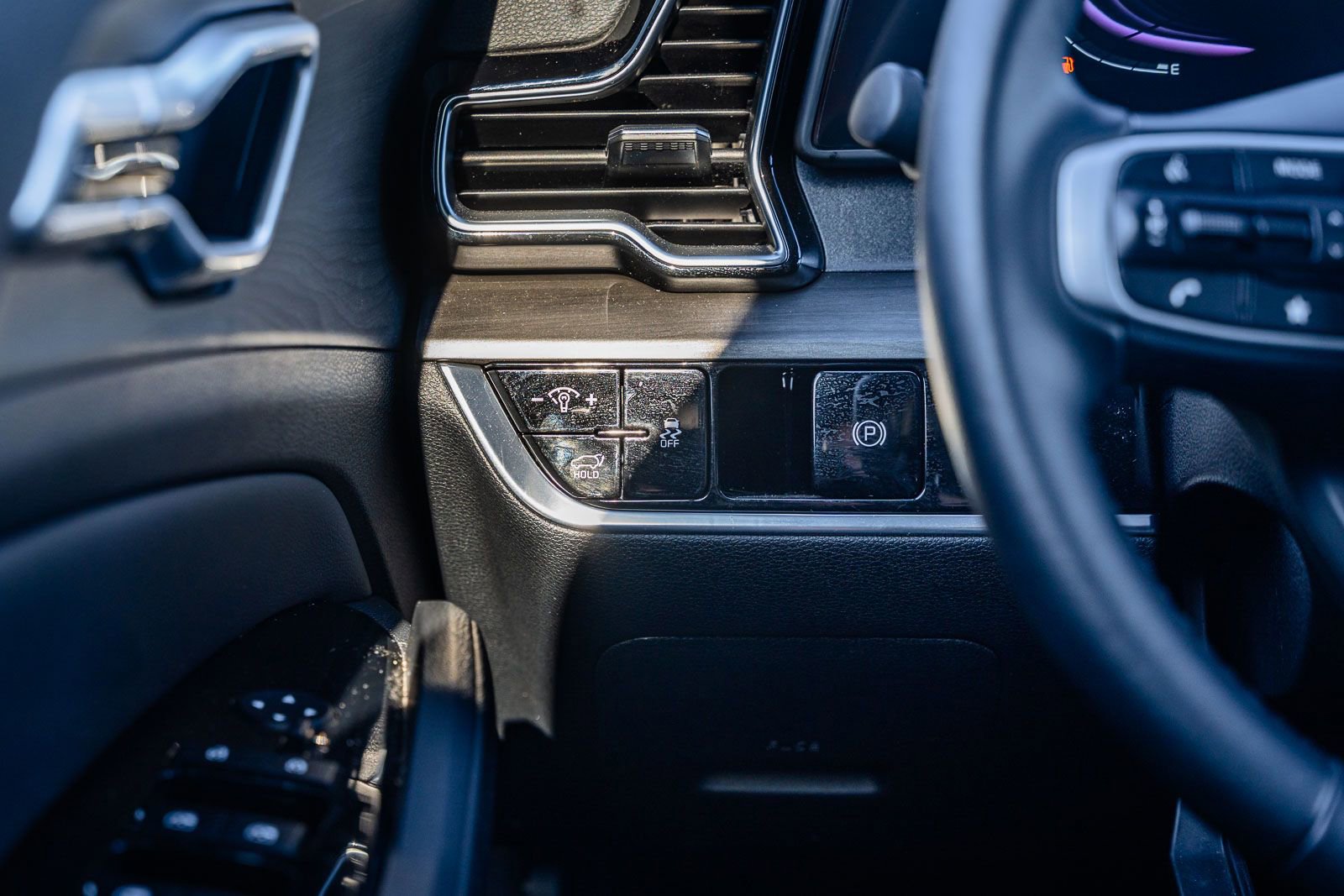 Used 2025 Kia Sportage X-Line w/ Premium Package image 25