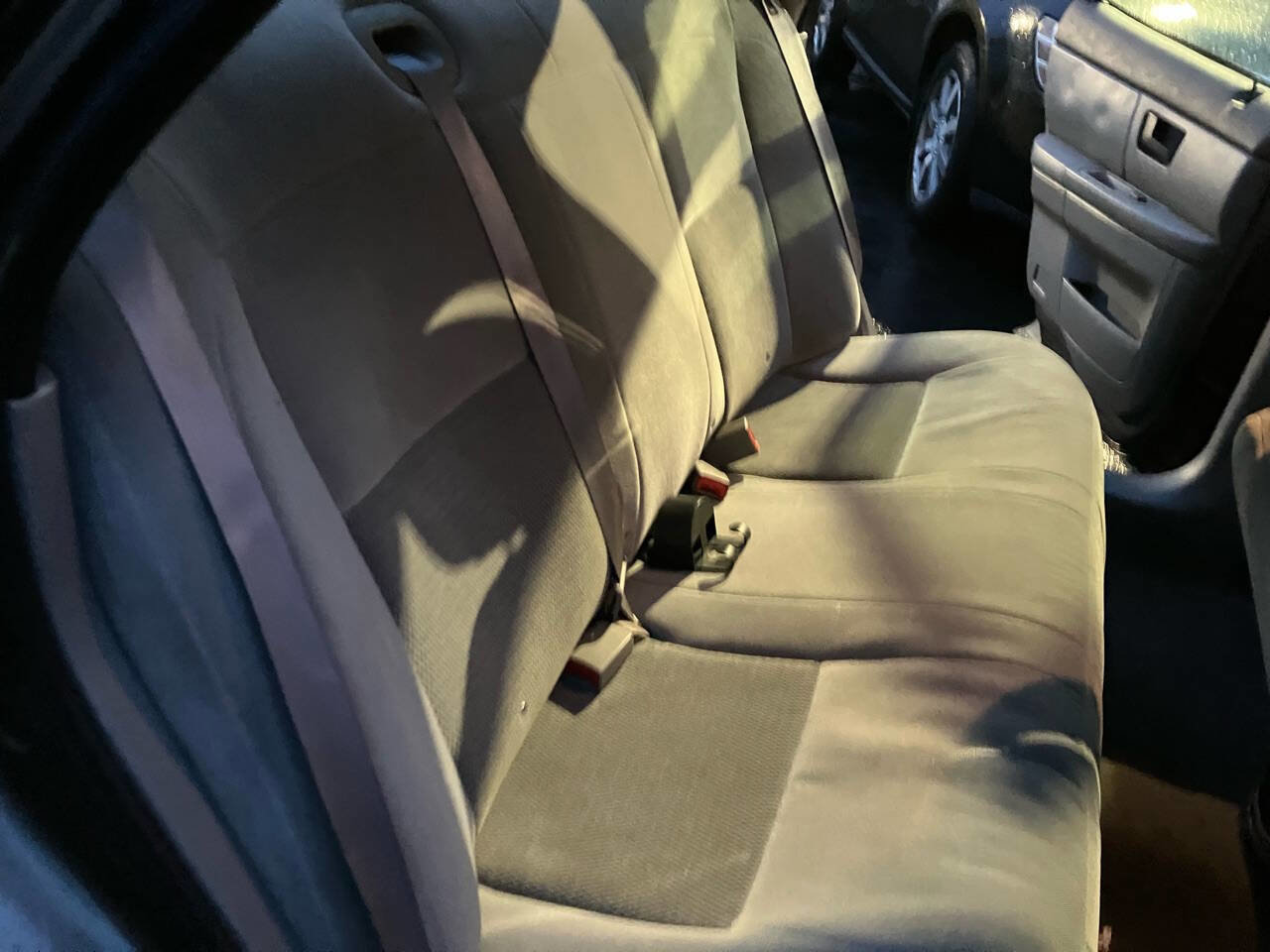 Used 2004 Ford Taurus SE image 25