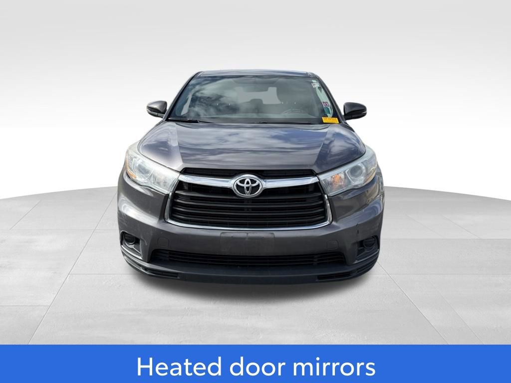 Used 2016 Toyota Highlander LE FWD image 6