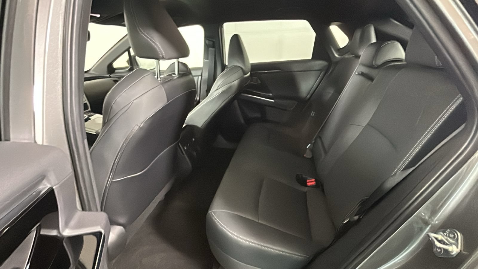 Used 2023 Subaru Solterra AWD image 28