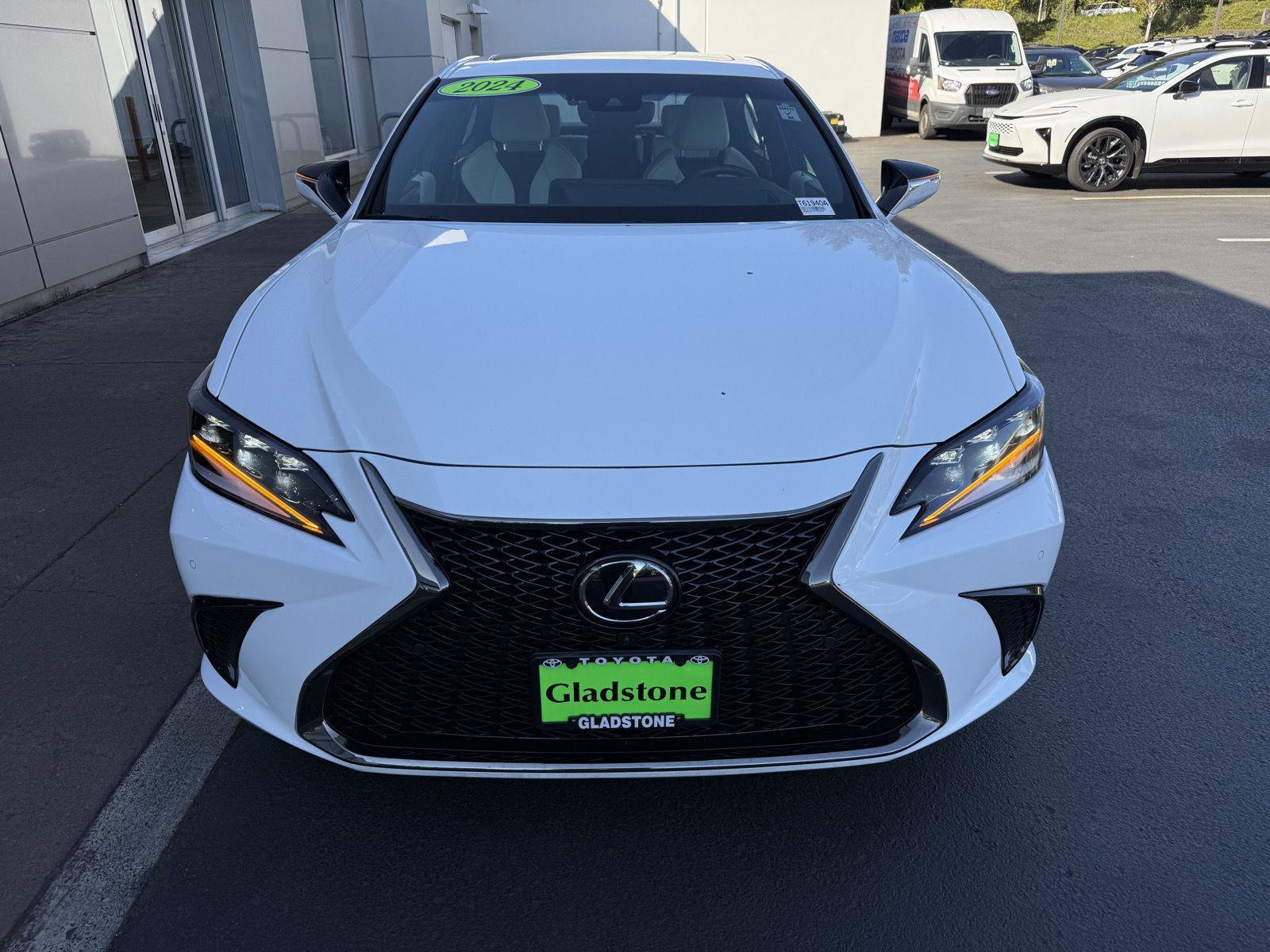 Used 2024 Lexus ES 300h F Sport FWD image 8