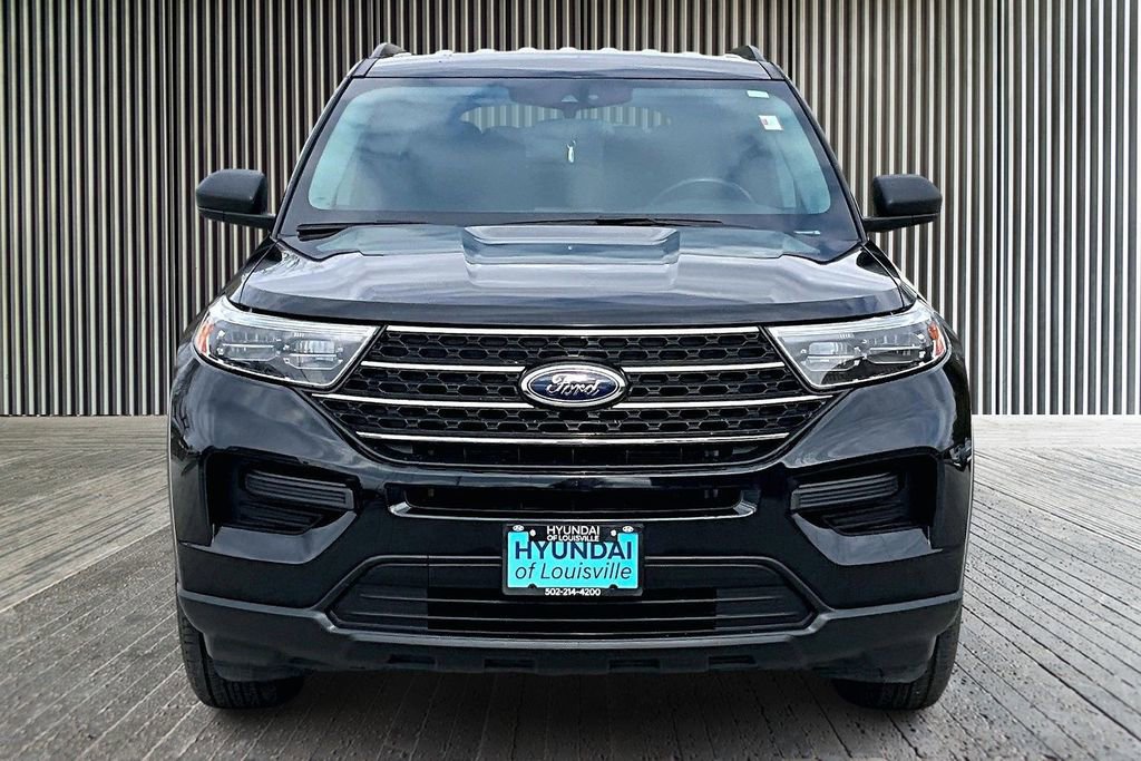 Used 2022 Ford Explorer XLT image 4