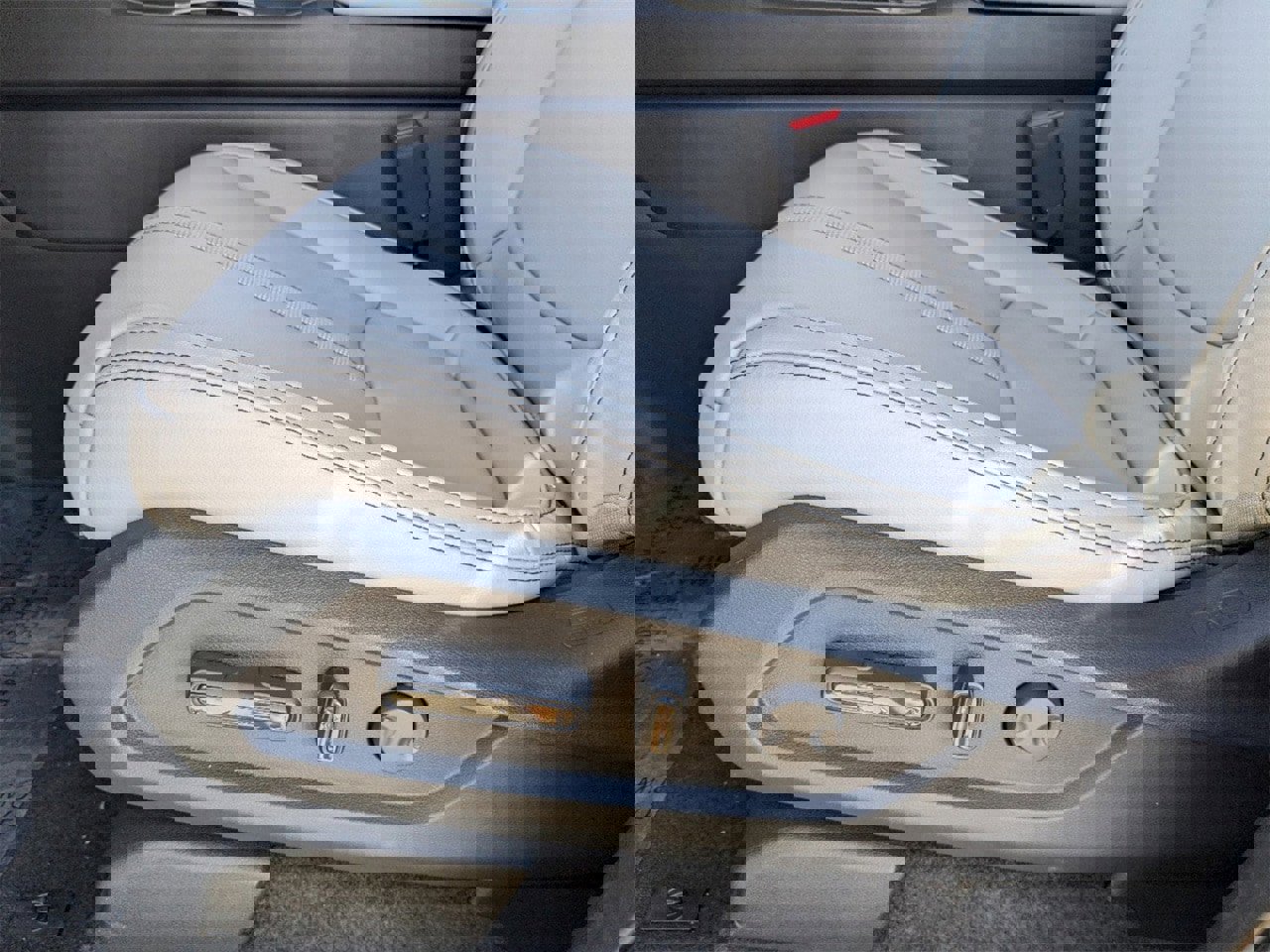 New 2025 Honda Pilot EX-L image 13