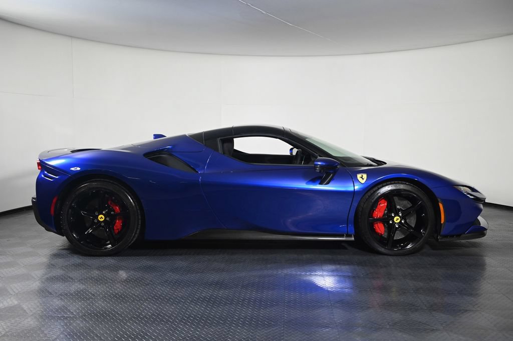Used 2025 Ferrari SF90 Spider AWD/4WD image 10