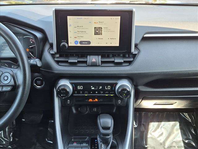 Used 2024 Toyota RAV4 XLE FWD image 14