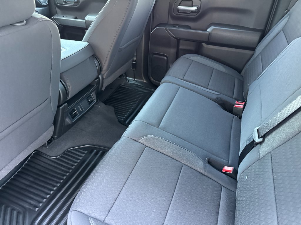 New 2026 Chevrolet Silverado 1500 Custom w/ LPO, Dark Essentials Package RWD image 11