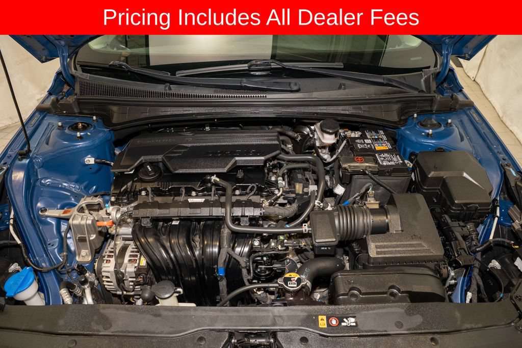 Used 2023 Hyundai Elantra Limited FWD image 19