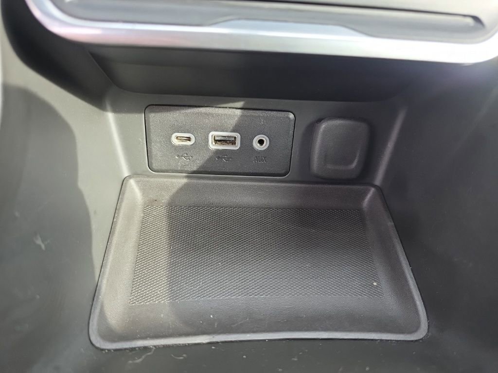 Used 2018 GMC Terrain SLE image 30