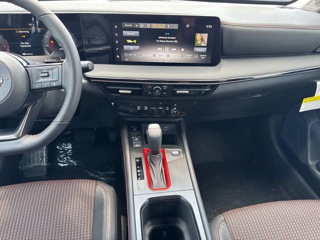 New 2025 Nissan Kicks SR image 18