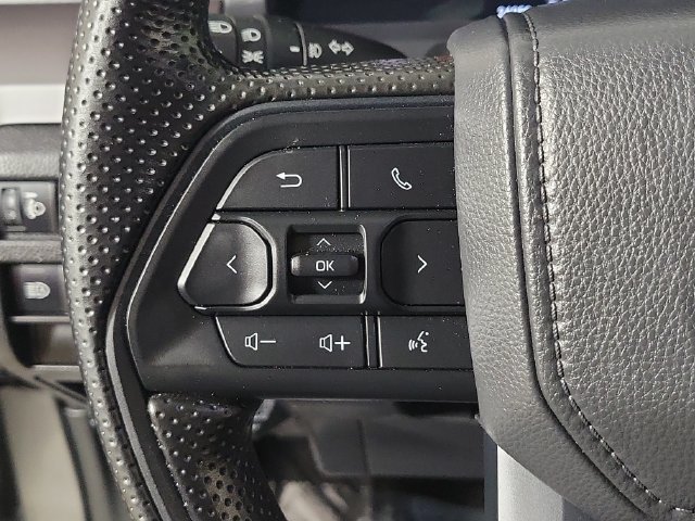 Used 2025 Toyota Tacoma SR5 AWD/4WD image 24