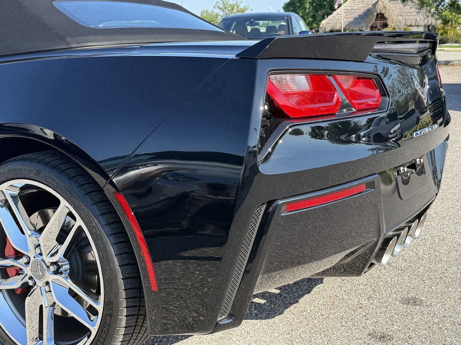 Used 2019 Chevrolet Corvette Stingray Convertible RWD image 10