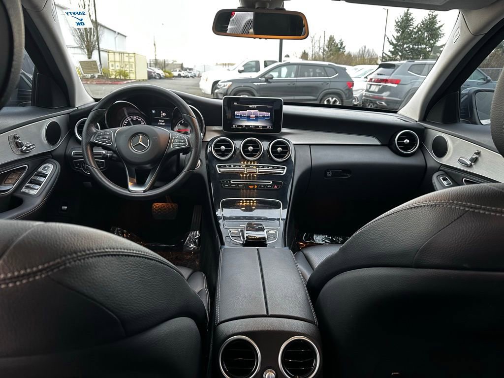 Used 2015 Mercedes-Benz C 300 4MATIC Sedan image 9