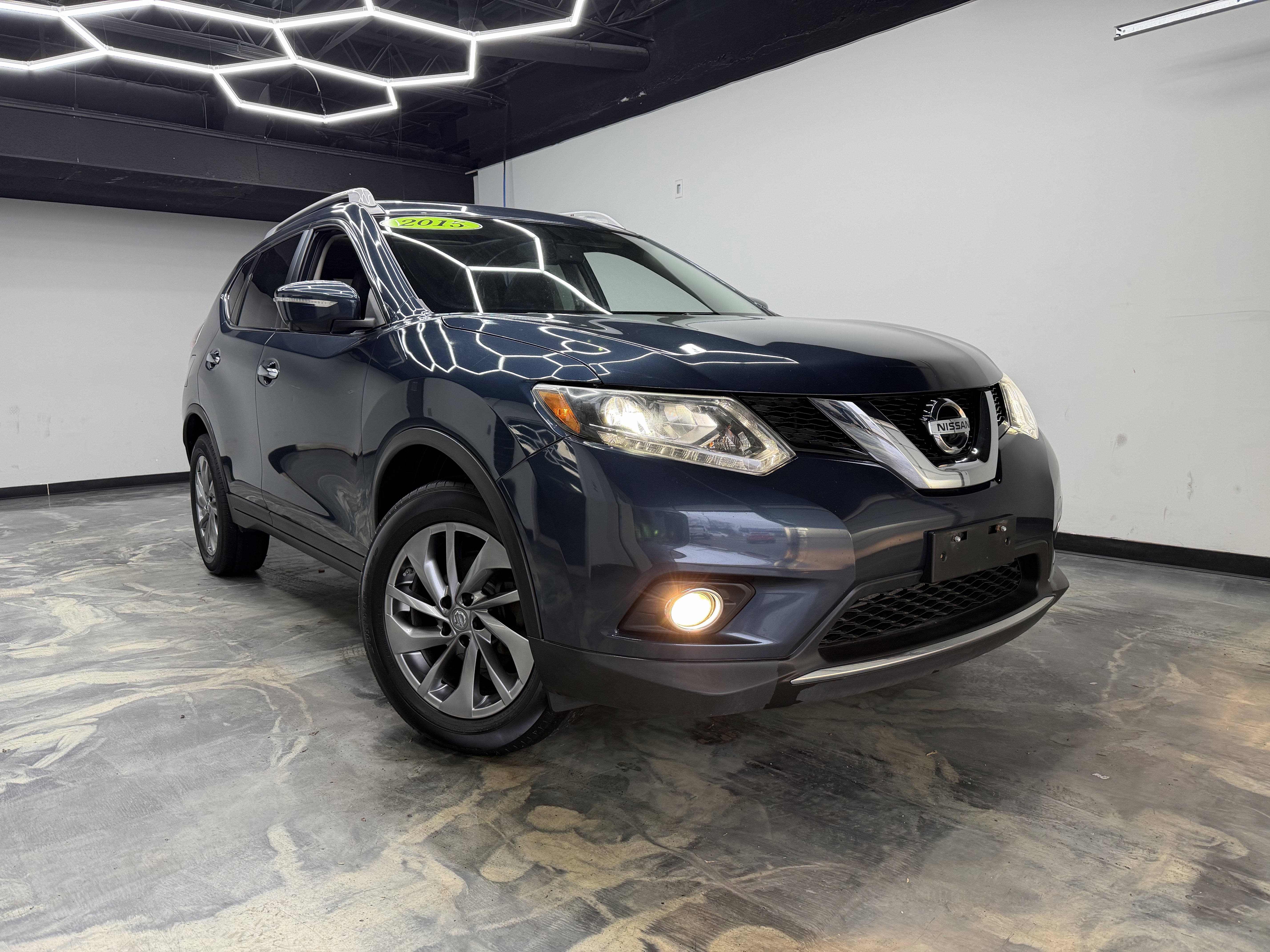Used 2015 Nissan Rogue SL image 6