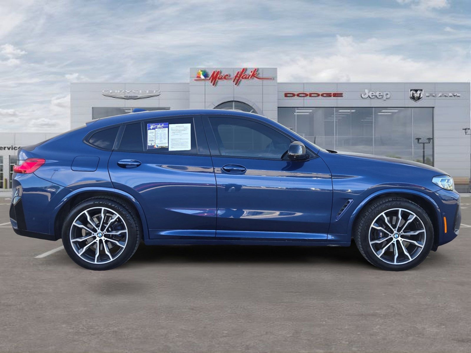 Used 2022 BMW X4 M40i w/ Premium Package image 6