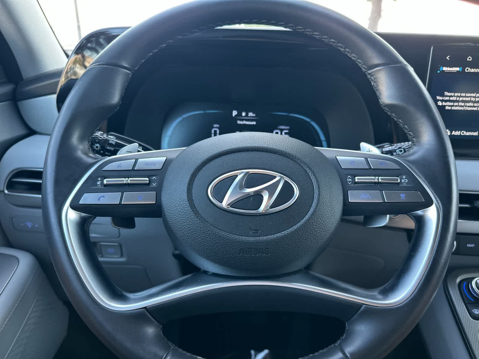 Certified 2024 Hyundai Palisade SEL FWD image 26