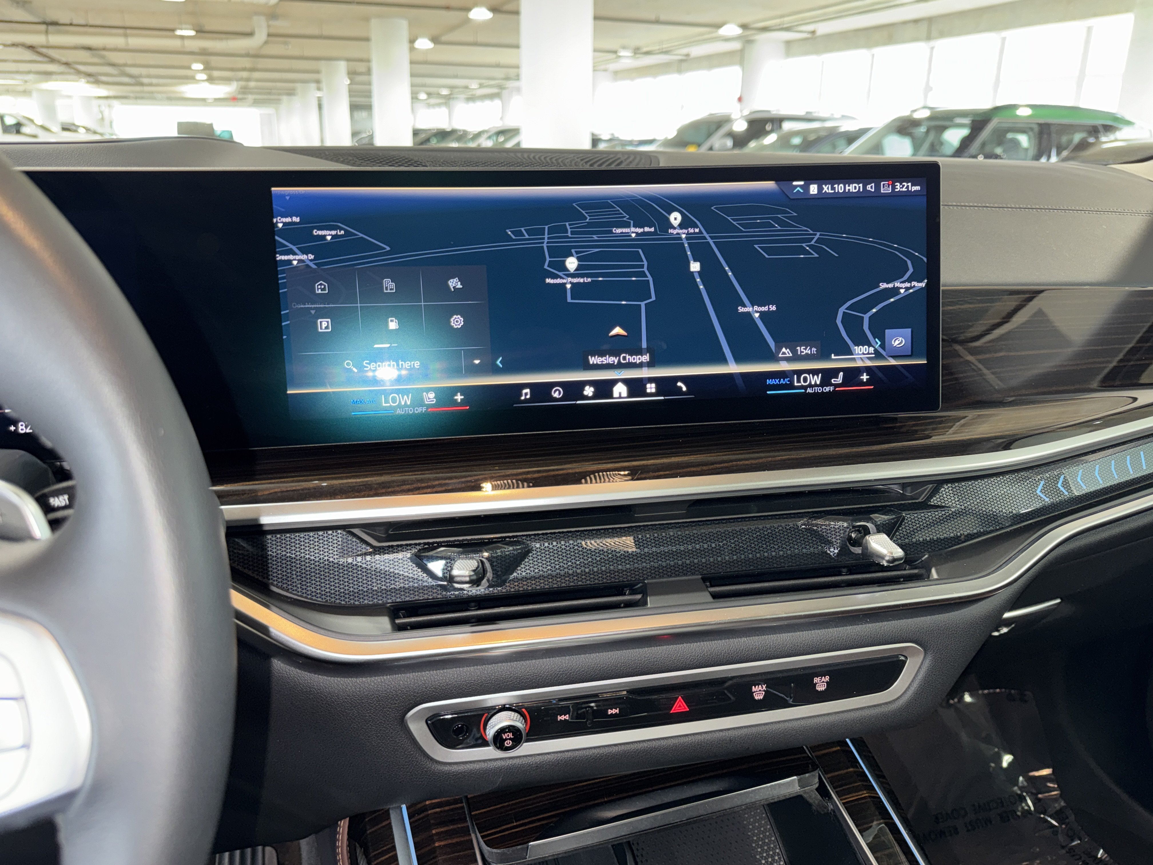 Certified 2026 BMW X7 xDrive40i AWD/4WD image 27