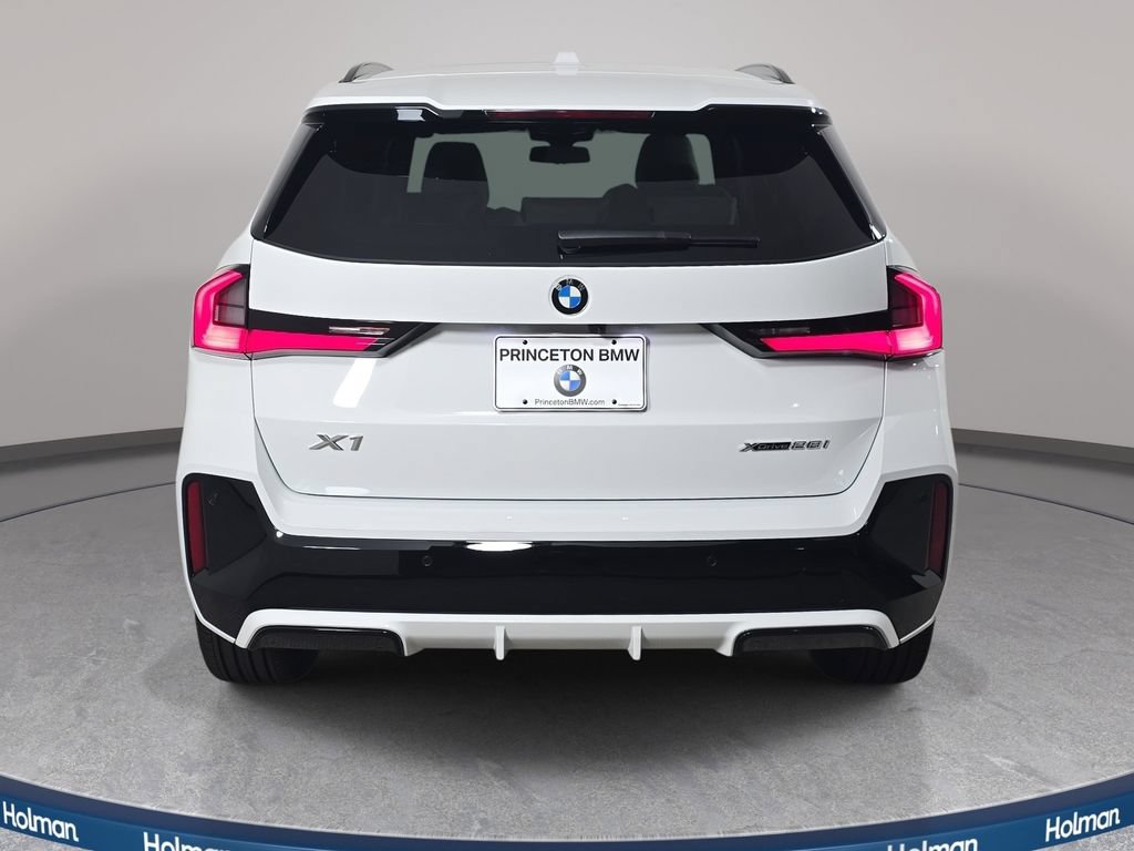 New 2026 BMW X1 xDrive28i w/ Technology Package AWD/4WD image 6