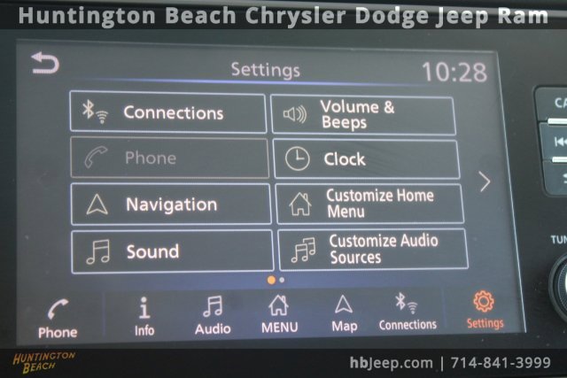 Used 2022 Nissan Leaf SV image 28