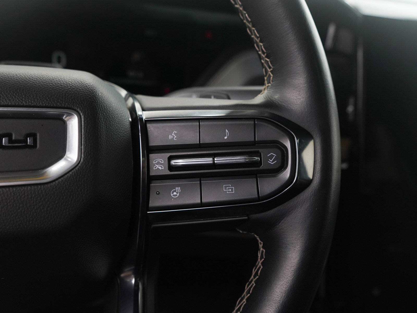 Used 2025 GMC Yukon XL Denali Ultimate w/ LPO, Floor Liner Package image 21