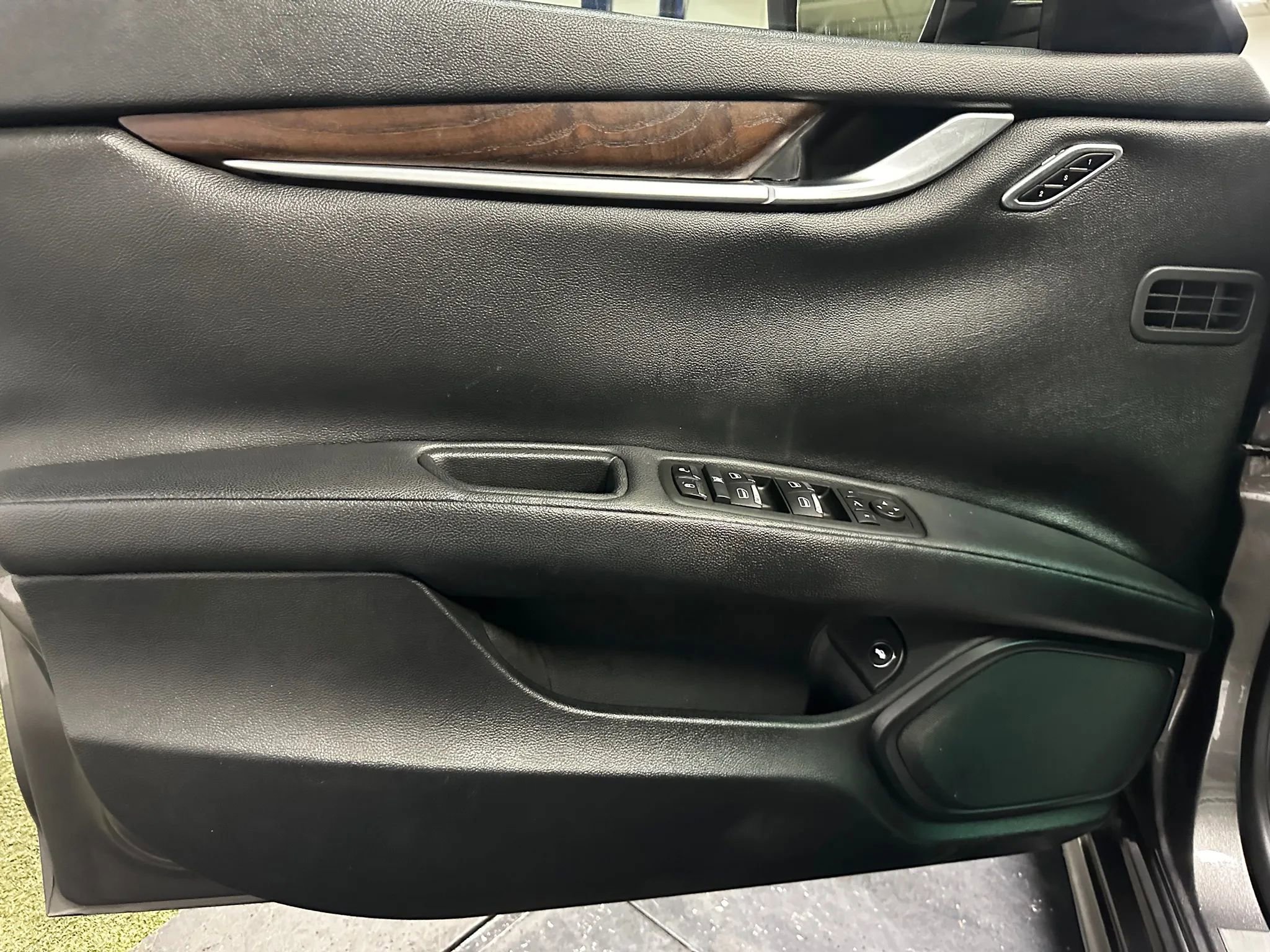 Used 2015 Maserati Ghibli S Q4 image 12