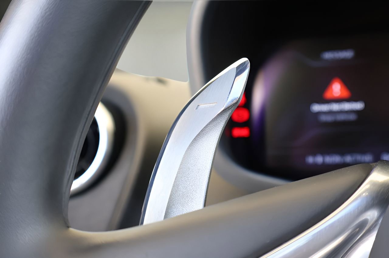 Used 2023 McLaren GT image 17