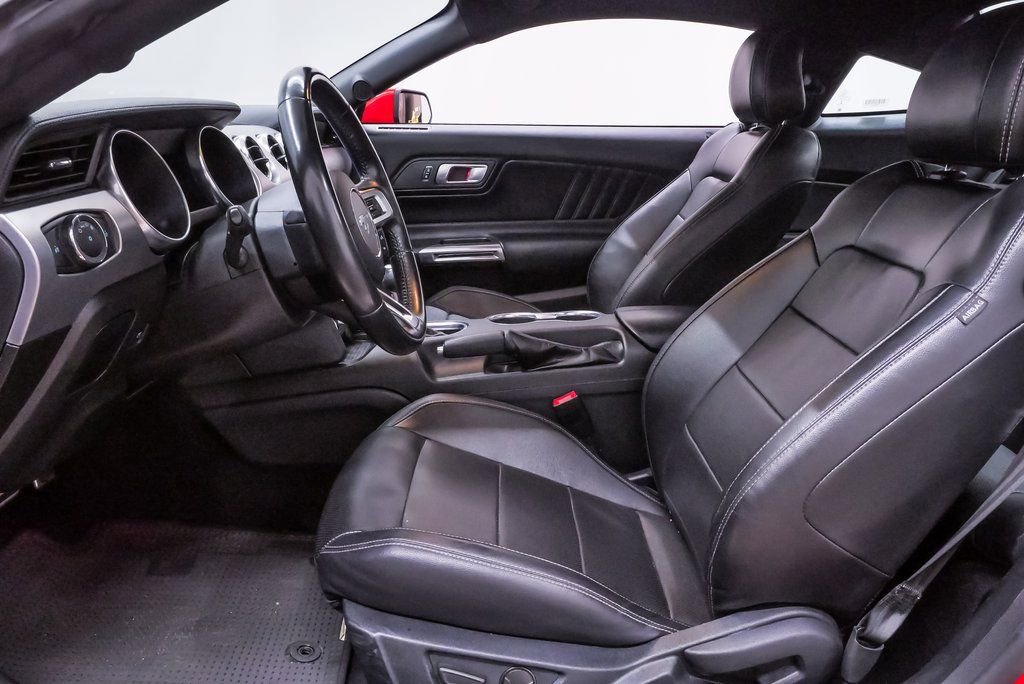 Used 2023 Ford Mustang Premium image 9