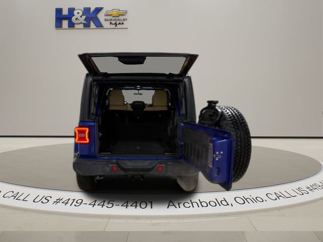 Used 2018 Jeep Wrangler Unlimited Sahara w/ Uconnect 4C Nav & Sound Group image 30