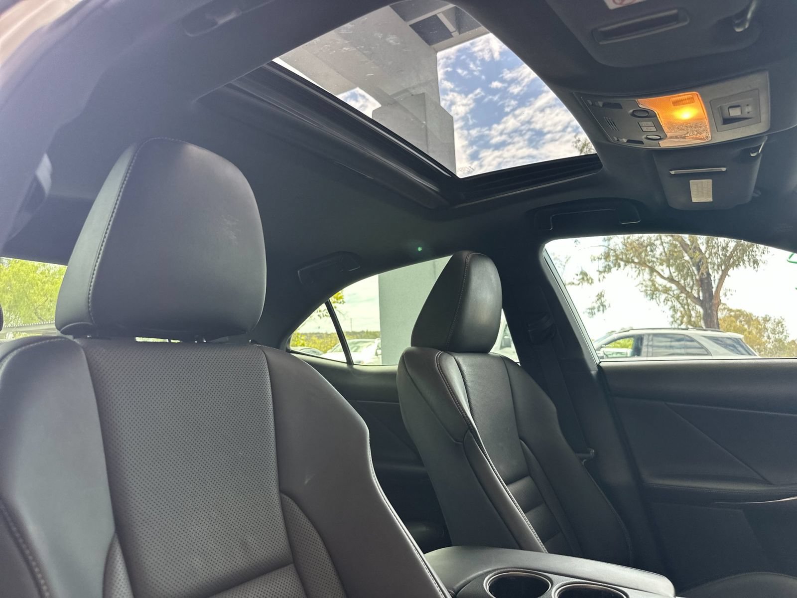 Used 2016 Lexus IS 200t w/ F Sport Package RWD image 16